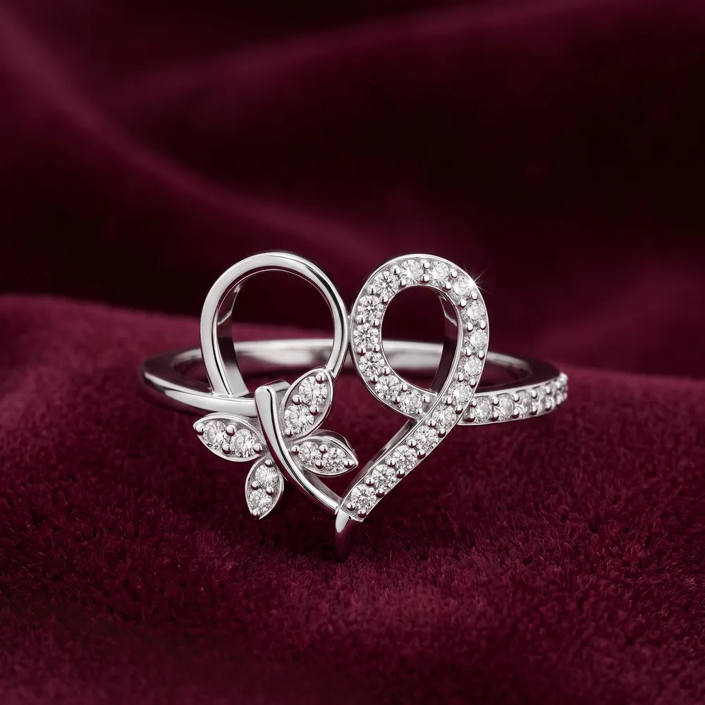 Delicate Whisper heart ring in 925 silver, on burgundy velvet